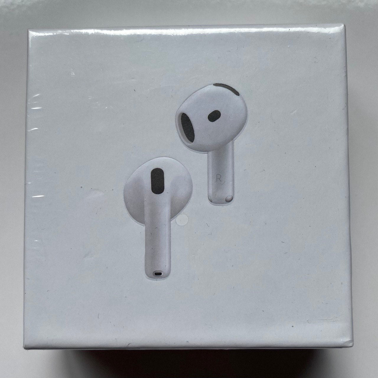 AirPods 4